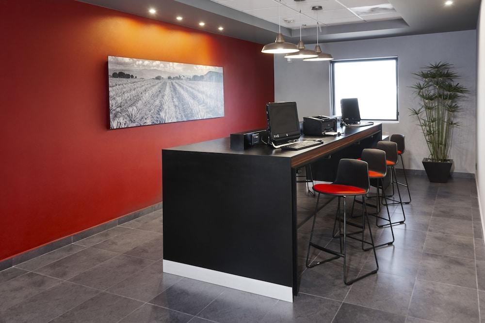 City Express Plus By Marriott Guadalajara Expo Zapopan Exterior photo