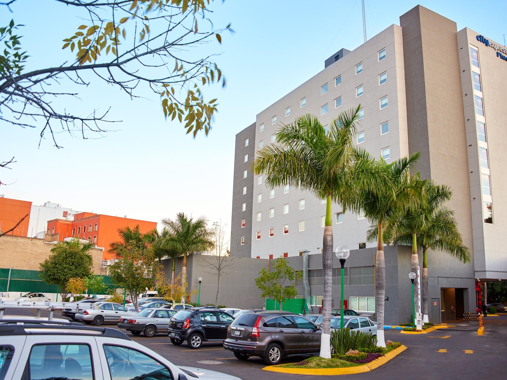 City Express Plus By Marriott Guadalajara Expo Hotel Exterior photo