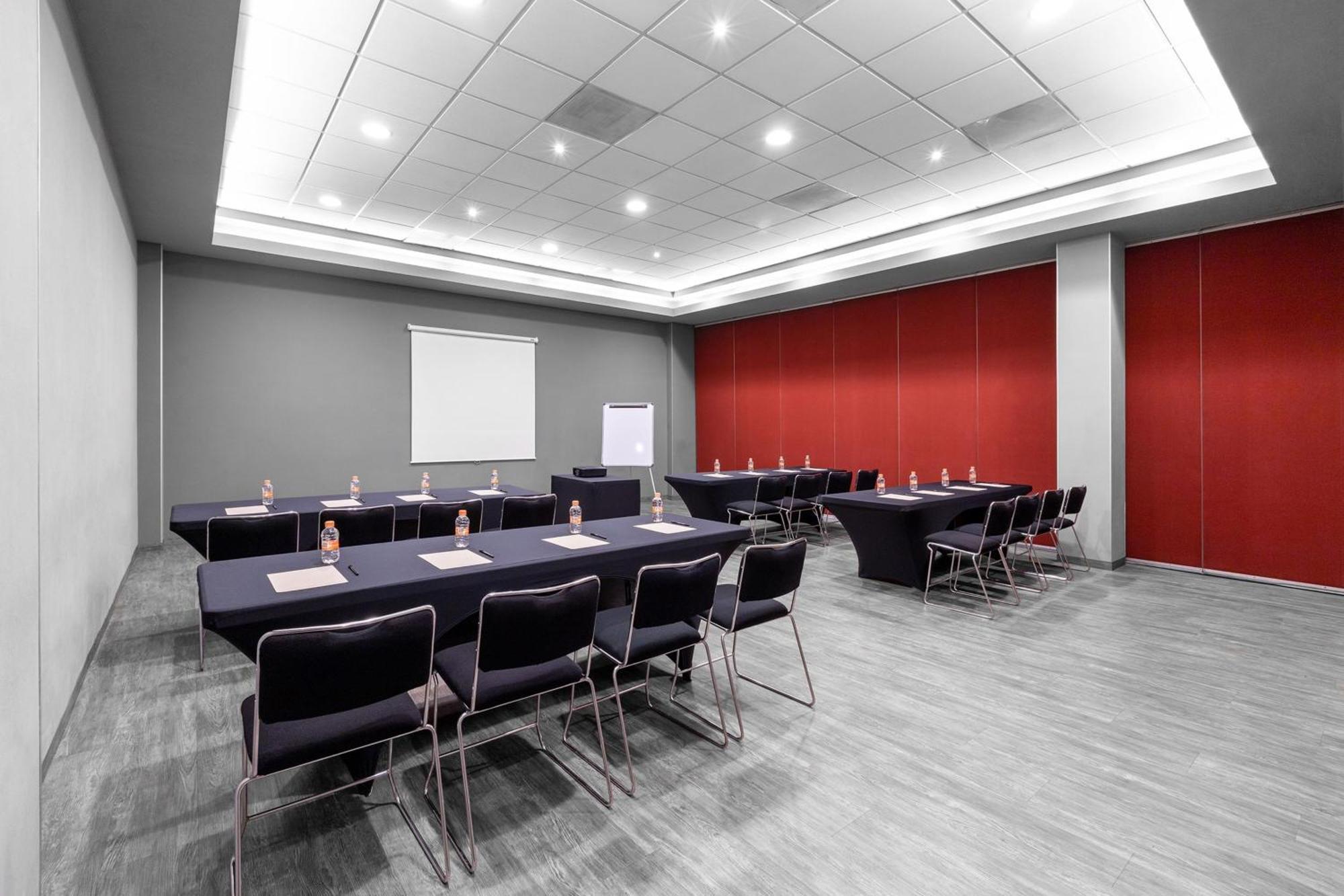 City Express Plus By Marriott Guadalajara Expo Zapopan Exterior photo