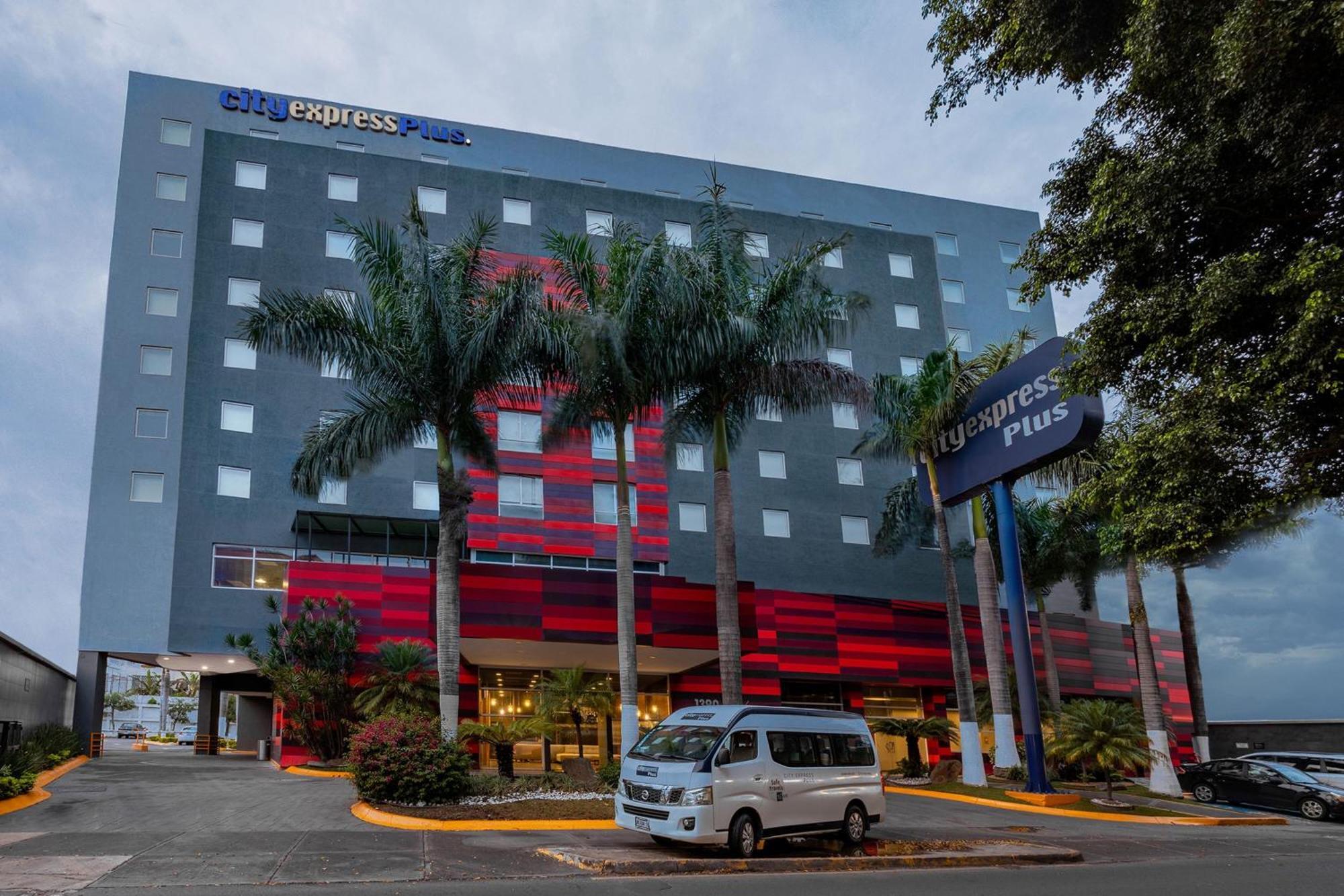 City Express Plus By Marriott Guadalajara Expo Hotel Exterior photo