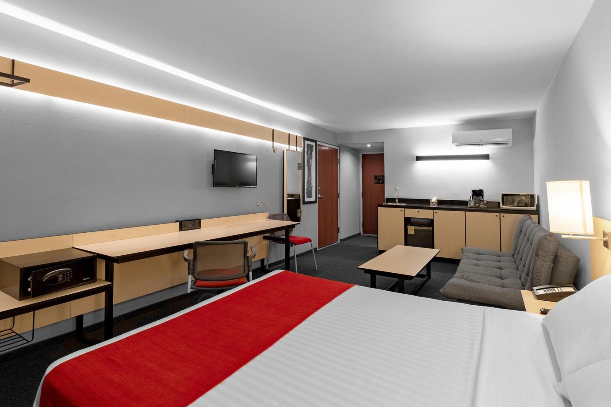 City Express Plus By Marriott Guadalajara Expo Zapopan Exterior photo